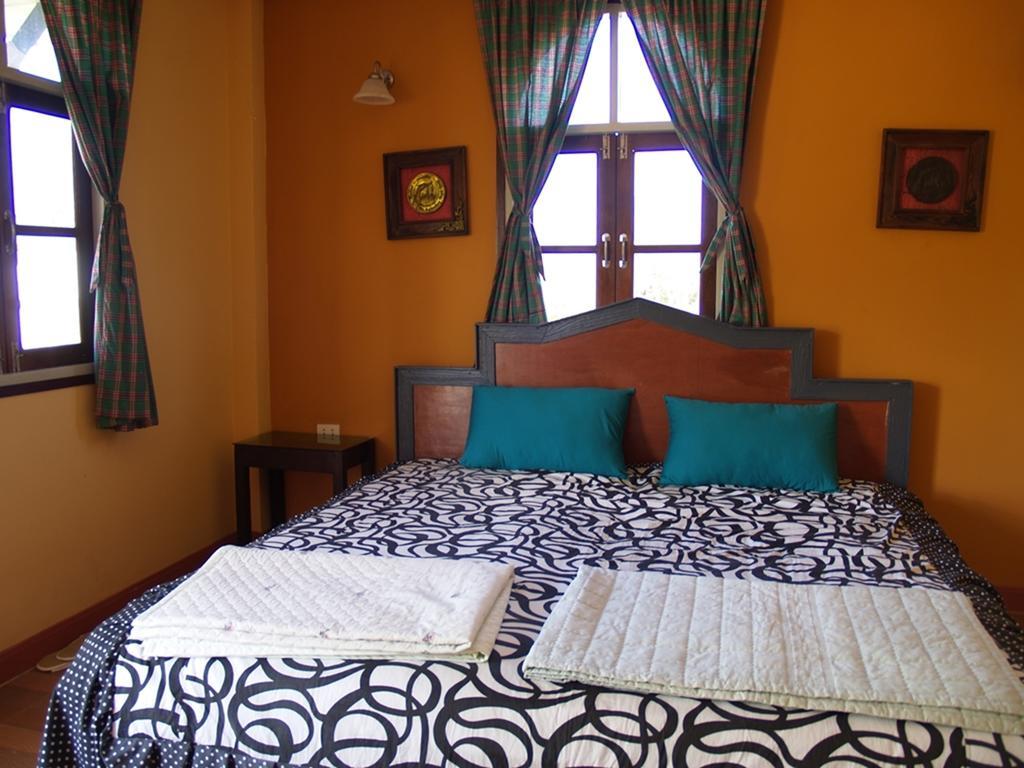 Cowboy Farm Resort Pattaya Ban Huai Yai Bagian luar foto