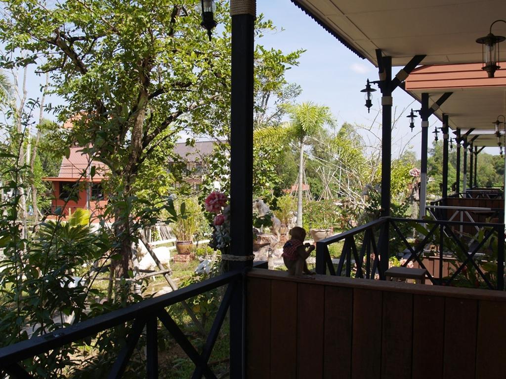 Cowboy Farm Resort Pattaya Ban Huai Yai Bagian luar foto