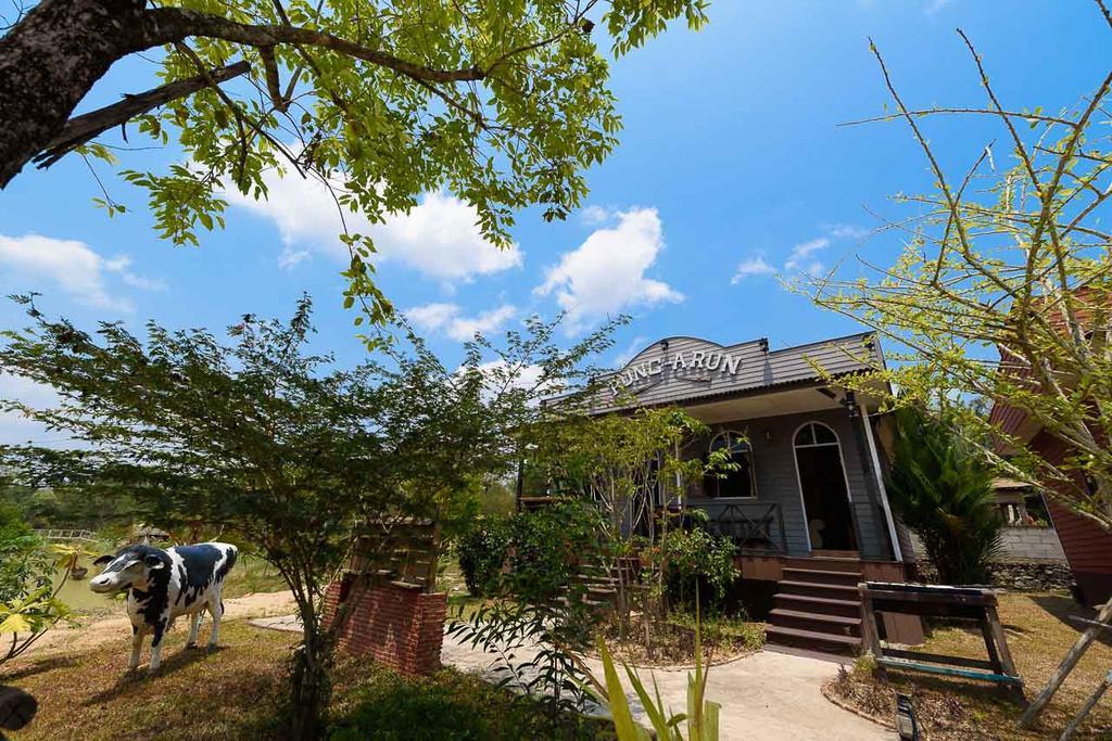 Cowboy Farm Resort Pattaya Ban Huai Yai Bagian luar foto